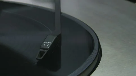 12 inch  record on turntable Stock Footage 41529353