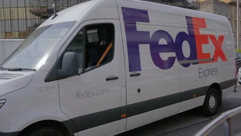 120fps. Delivery van, fedEx express, courier, transportation. Hull.UK. 5.5.2024 Stock Footage 274932186
