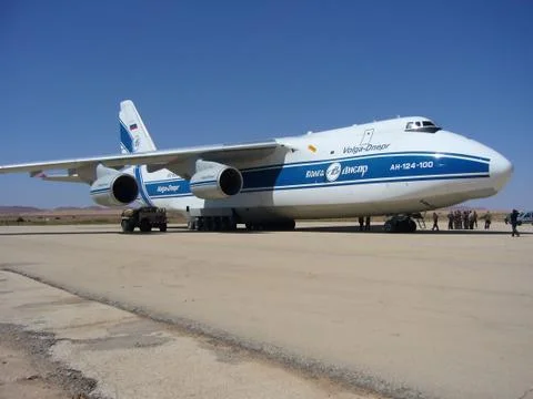 An-124-100 Stock Photos