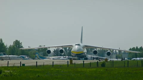 AN 124 aircraft Stock Footage 62955544