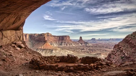 (1260) Dramatic scenic canyon clouds timelapse - Anasazi cave canyonlands utah Vidéo 6127523