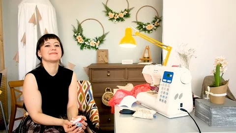 --------------------------- 库存影片 127616867