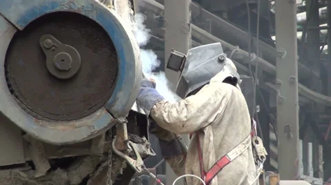 1313 Welding man Stock Footage 36792532