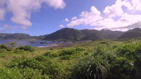 13146 Slow horizontal pane view look out to a beautiful coastline beach side wit Video stock 337316411