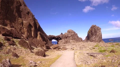 13149slow motion horizontal pane view from left to right look out to Lover's cav Stock Footage 346590524