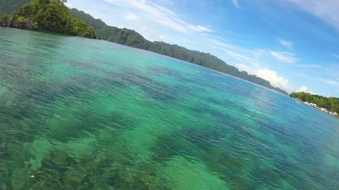 13212 slow motion of horizontal pane view from left to right look out to shallow Stock Footage 337792027