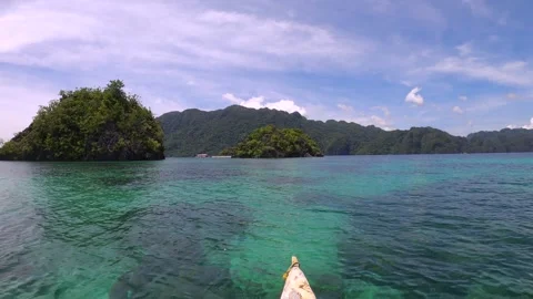 13227 slow motion of still view look out to shallow blue green turquoise peacefu Stock Footage 338125011