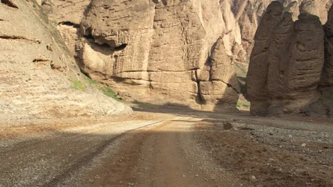 峡谷路径位于中国甘肃省银马沟。 Stock Footage 142981403