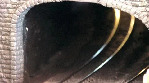 1440 HO Scale Train Going Through Tunnel Stock-Footage 19213638