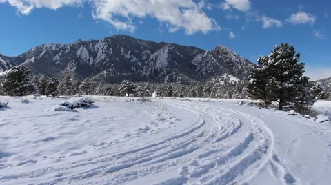 180 Degree Winter Panaramic View of Mountains to the City Below Video stock 65529065