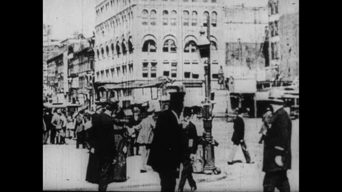1896-Street Scene / New York City / USA / 1896 - 1903