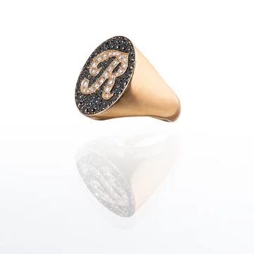 18kt rose gold ring Stock Photos