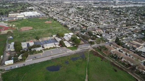 190325 TheBluff Flyover1 4kHQ Video stock 105227655