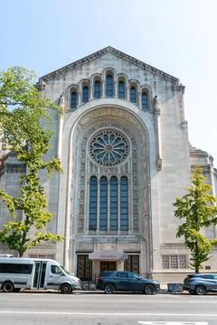 19.09.2022 1 E 65th St, New York, NY 10065, USA Temple Emanu-El Synagogue on 5th Stock Photos