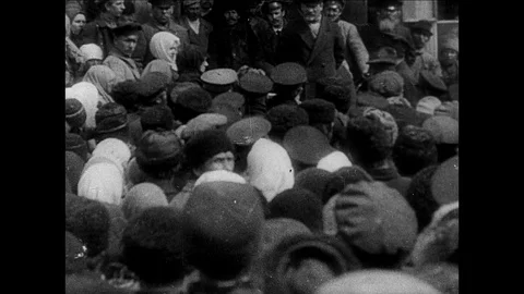 1917-Leon Trotsky / Speech / Moscow / Russia / 1917 Stockbeeldmateriaal 77816838