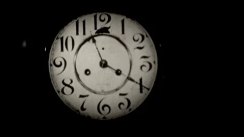 1930s Old Clock Face 11:20 AM PM Grand Central Tell Time Vintage Film Home Movie Video stock 83909583