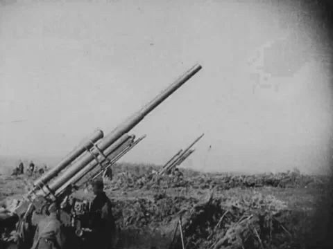 1930s: Soviet cannons Video stock 158069341
