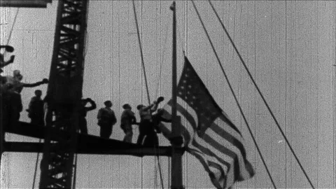 1931-Empire State Building / Working / New York City / 1930-1931 動画素材 77813235