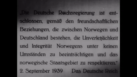 1940 - Luftwaffe planes drop parachuting soldiers and bombs on Norway, and Stockbeeldmateriaal 124168836
