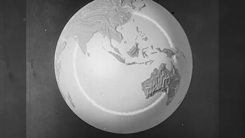 1940s Chart Graph Volcano Krakatoa Java Explodes Eruption Vintage Old Film Movie Видео 90734790