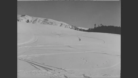 1940s - Eva Braun And A Man Skiing At Th 