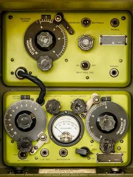 1942 Ancient World War 2 military wireless radio receiver Photos