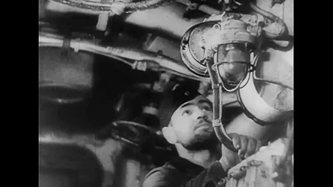 Men Underwater Stock Videos – Royalty-Free HD & 4K Videos