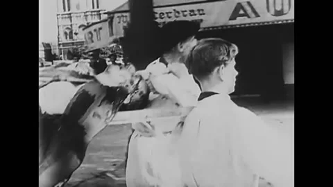 1944 - Medics rush through the Battle of Paris to save wounded fighters from the Stock Footage 160475257