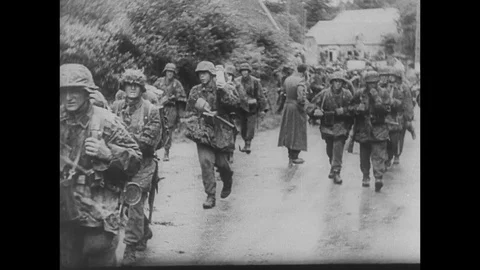 1944-Operation Overlord / Second World War / American Soldier / France / 1944 Video stock 77894983