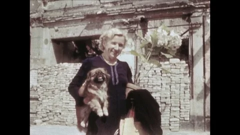 1945-Berlin / Woman / Lifestyle / 1945 Stock Footage