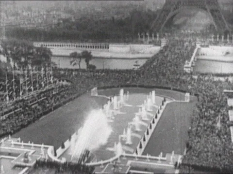 1945-Paris / France / Second World War Stock Footage