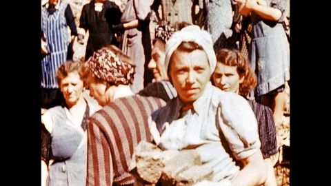 1945-TrÙmmerfrau / Berlin / 1945 Stock Footage