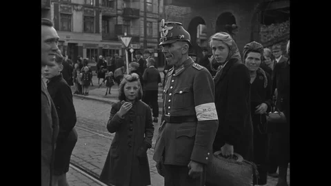 1945-Zoo / Hagenbeck / Hamburg / Germany / 1945 Stock Footage 77852853