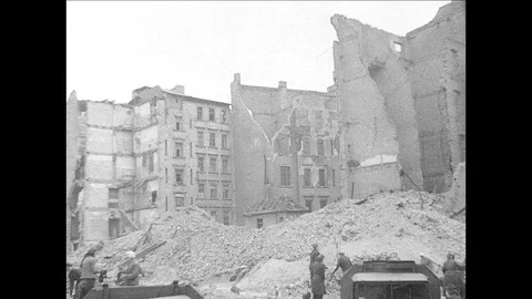 1946-TrÙmmerfrau / Berlin / Germany / 1946 Stock Footage