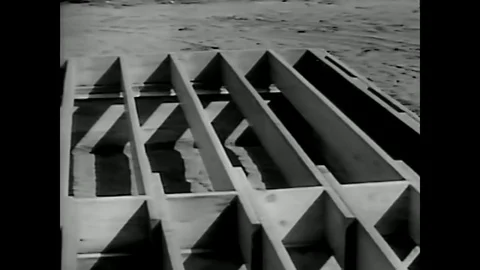 1950 - Herringbone bridging is used in the foundation of a semipermanent 動画素材 79447543