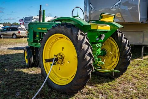 1951 John Deere Model B Tractor Stock Photos