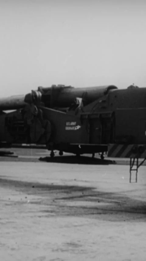 1953 - The Amazon Annie atomic artillery gun is successfully test-fired by the 스톡 동영상 284125823
