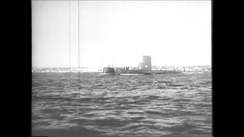 1957 - The US Navy's second atomic submarine, the Seawolf, needs its power plant Video stock 118066435