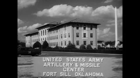 1958 - A missile is driven onto the grounds of Fort Sill. Vídeos de archivo 83076523
