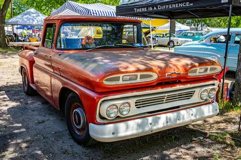 1960 Chevrolet Apache 10 Stepside Pickup Truck Stock Photos
