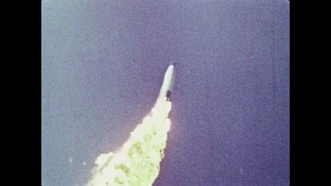 1960s: Rocket explodes and falls to Earth. Vídeos de archivo 102737572