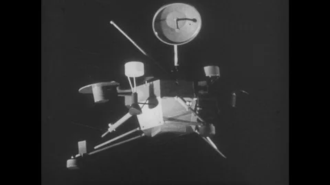 1960s: UNITED STATES: simulation of space engineering model design. Stockbeeldmateriaal 83042317
