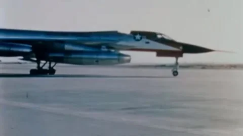 1962.. B 58A ESCAPE CAPSULE, CHIMP AND MAN EJECTIONS (71) Vídeos de archivo 236663391