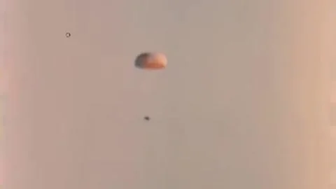 1962.. B 58A ESCAPE CAPSULE, CHIMP AND MAN EJECTIONS (84) Vídeos de archivo 236663426