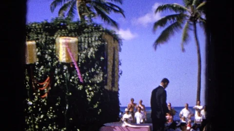 1965: Easter Molokai Whales Beach Parade Aloha Tower Military Walk In Road Vídeos de archivo 120819657