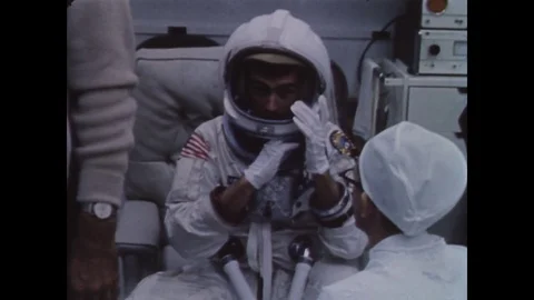 1966-Apollo 1 / Spaceman / Preparing / Oct 18, 1966 Stockbeeldmateriaal 77893009
