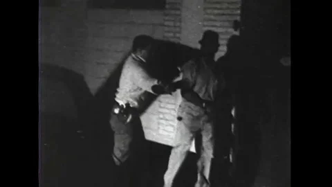 1966 - FDA agents have difficulty arresting drug dealers across state lines, Vídeos de archivo 123876451