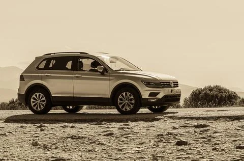A view of silver Volkswagen Tiguan car on the mountain road in the south of France xkwx Volkswagen, Tiguan, car, transportation, road, mountain, travel, trip, france, automobile, driver, driving, view, nature, speed, wheels, silver, technology, sporty, power, traffic, luxury
