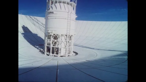 1969-Communication Technology / Dish Antenna / Jul 16, 1969 Vidéo 77876761