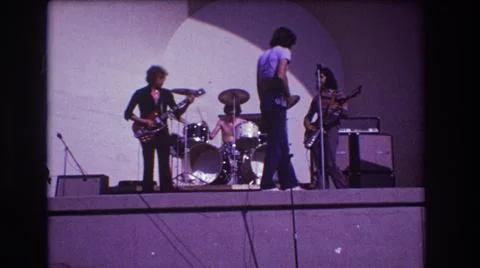 1973:MEDFORD NEW JERSEY USA. Singer Drummer And Two Guitarists Band Playing In A Stock Photos